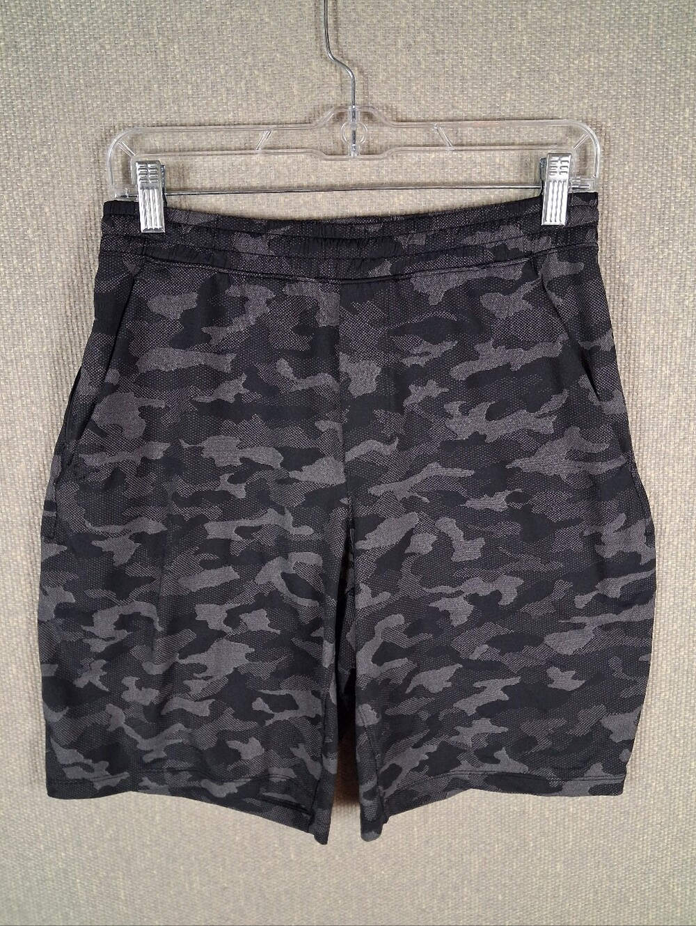 Lululemon Pace Breaker Shorts Mens S Gray Camo Pull On Athletic Lined Workouts